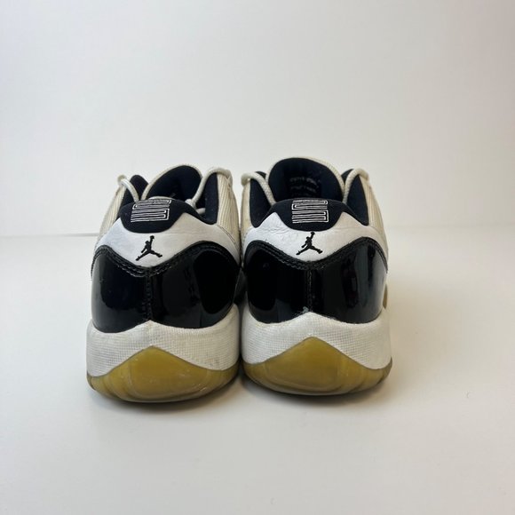 6.5 (m) - JORDAN 11 RETRO LOW - Picture 3 of 4